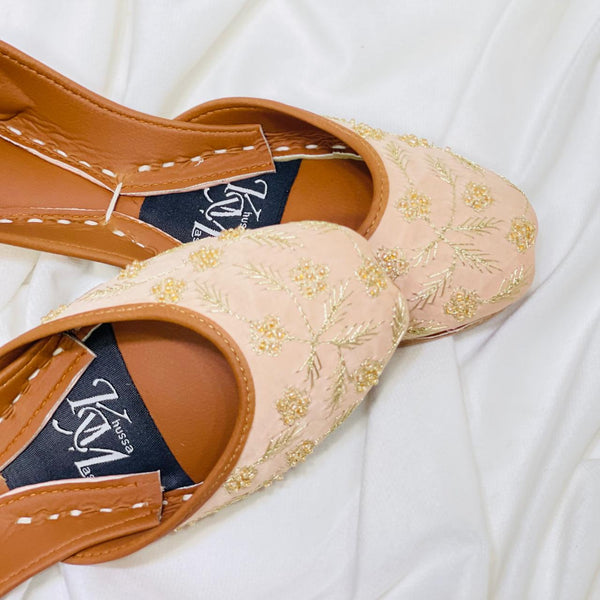 Khussa Master - CUT DANA Pakistani Ethinc Wear Khussa