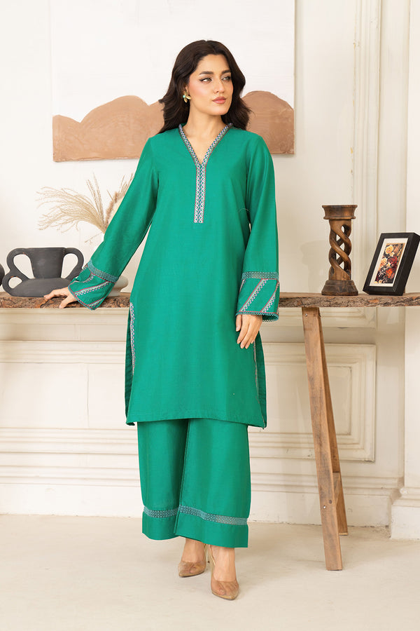 Daisy Outfit - Aaira 2 PC Embroidered Green Lawn Daily Wear