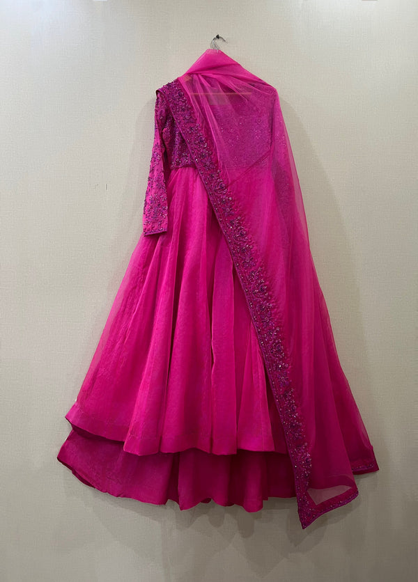 Fatiqa Shazib - PESHWAS & LEHENGA 3 Piece Stitched Net Eastern Wear
LEHNGA SET 3 Piece Stitched Net Eastern Wear