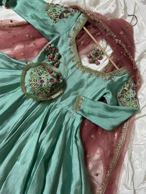 Fatiqa Shazib - RAQS 3 Piece Stitched Pure Sheesha Silk
Sheesha
Silk Eastern Wear