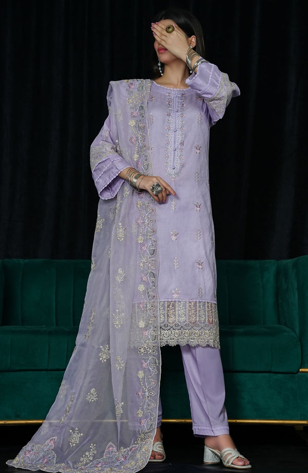 Amna Khadija - La Fleur   D-24
