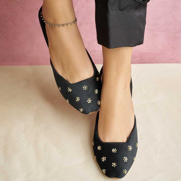 Dazzle By Sarah - Sobia Flat