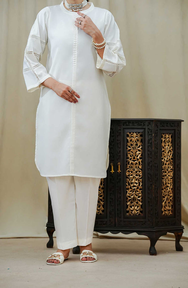 Amna Khadija - Maahe Luxe Pret Solids Drop 02   Pret D-04