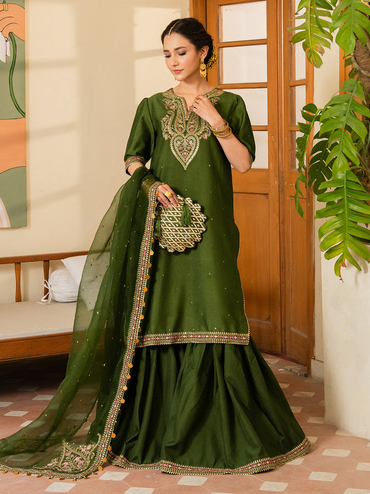 Eastka Latest Collection 2025 | Eastka 