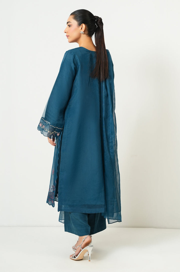 Eastka Latest Collection 2025 | Eastka 