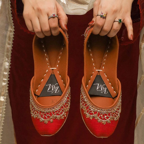 Khussa Master - GULNAZ Pakistani Ethinc Wear Khussa